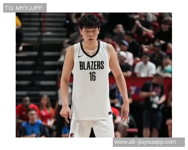 杨瀚森21分9板3帽表现惊艳网友称其为未来篮球明星快召回他! 杨瀚森21分9板3帽表现惊艳网友称其为未来篮球明星快召回他!