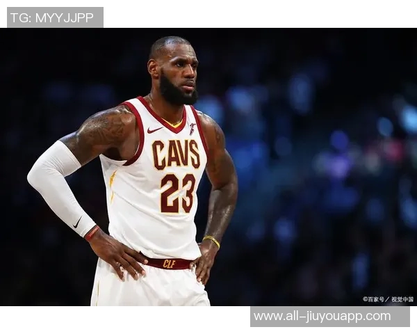 詹姆斯23年辉煌历程展现运动员典范精神令人敬仰