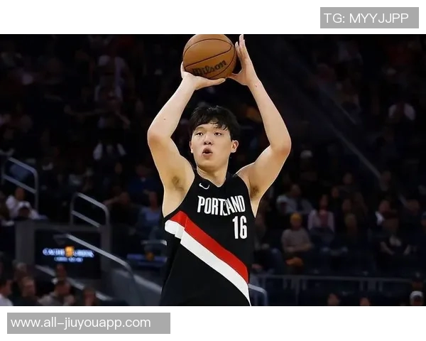 开拓者中锋需具备三分投射能力瀚森虽有潜力但命中率波动较大